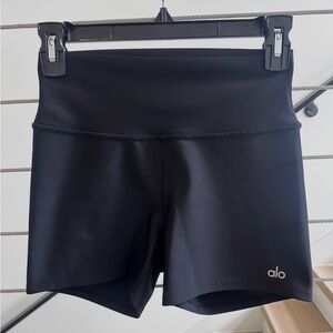 ALO Black Shorts- M